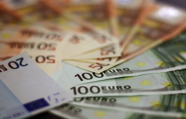 Arretrati salariali, Vivarelli tuona: “Il governo negherebbe i soldi dovuti per sentenza?